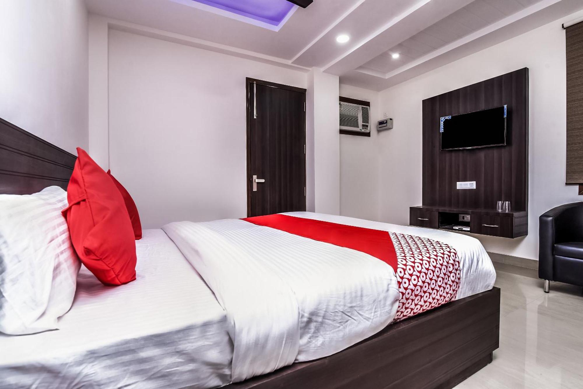 Hotel Aerostar Gold - Opposite Max Healthcare เดลี ภายนอก รูปภาพ