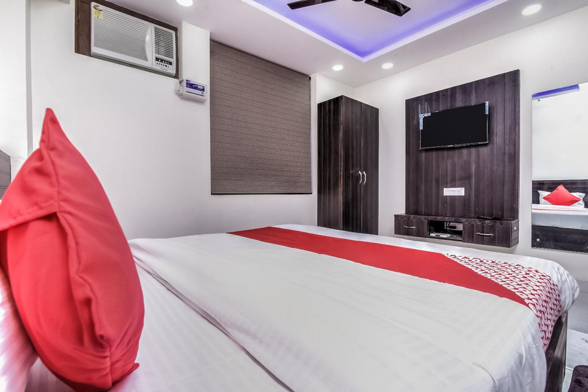 Hotel Aerostar Gold - Opposite Max Healthcare เดลี ภายนอก รูปภาพ