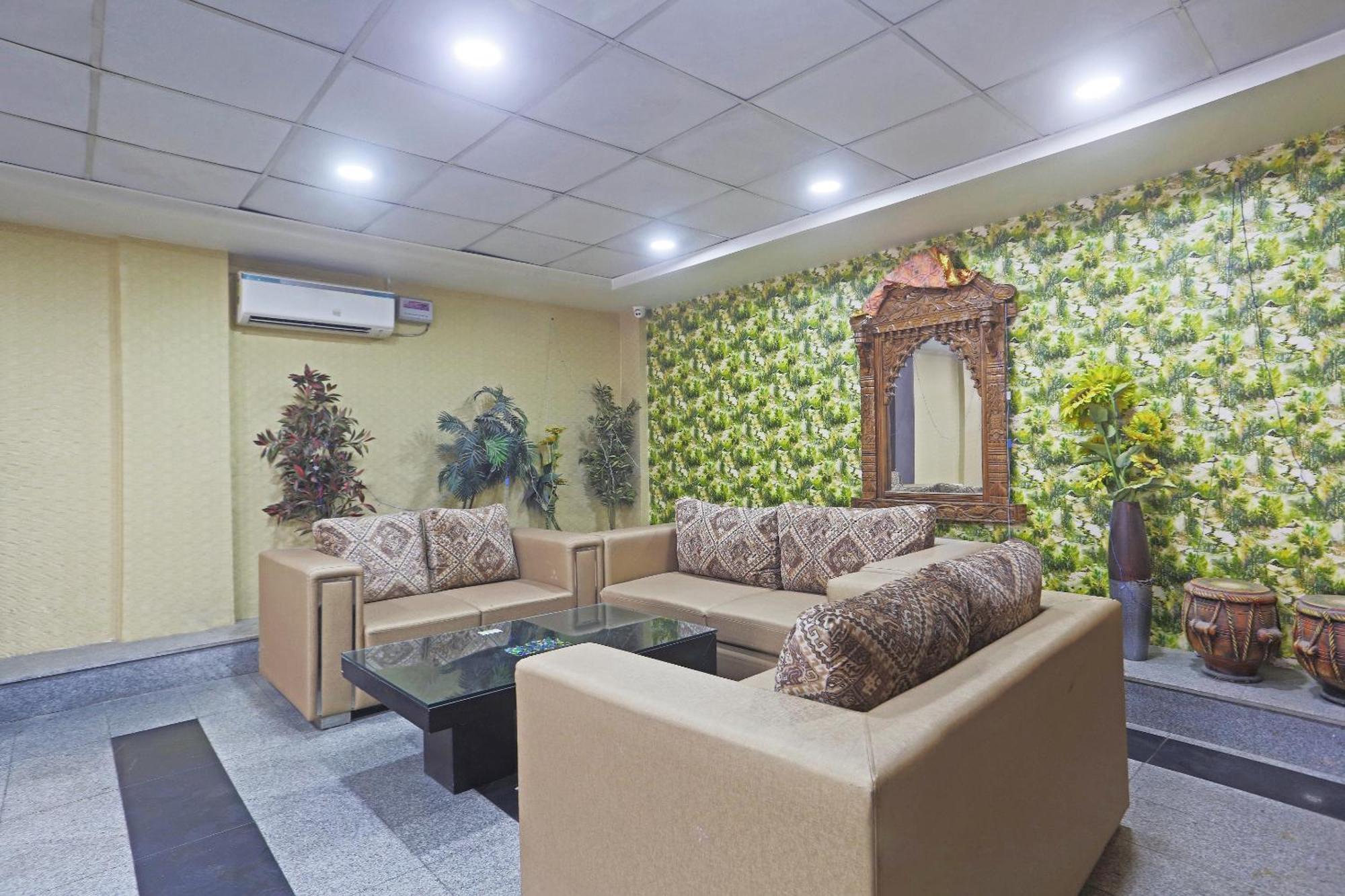 Hotel Aerostar Gold - Opposite Max Healthcare เดลี ภายนอก รูปภาพ