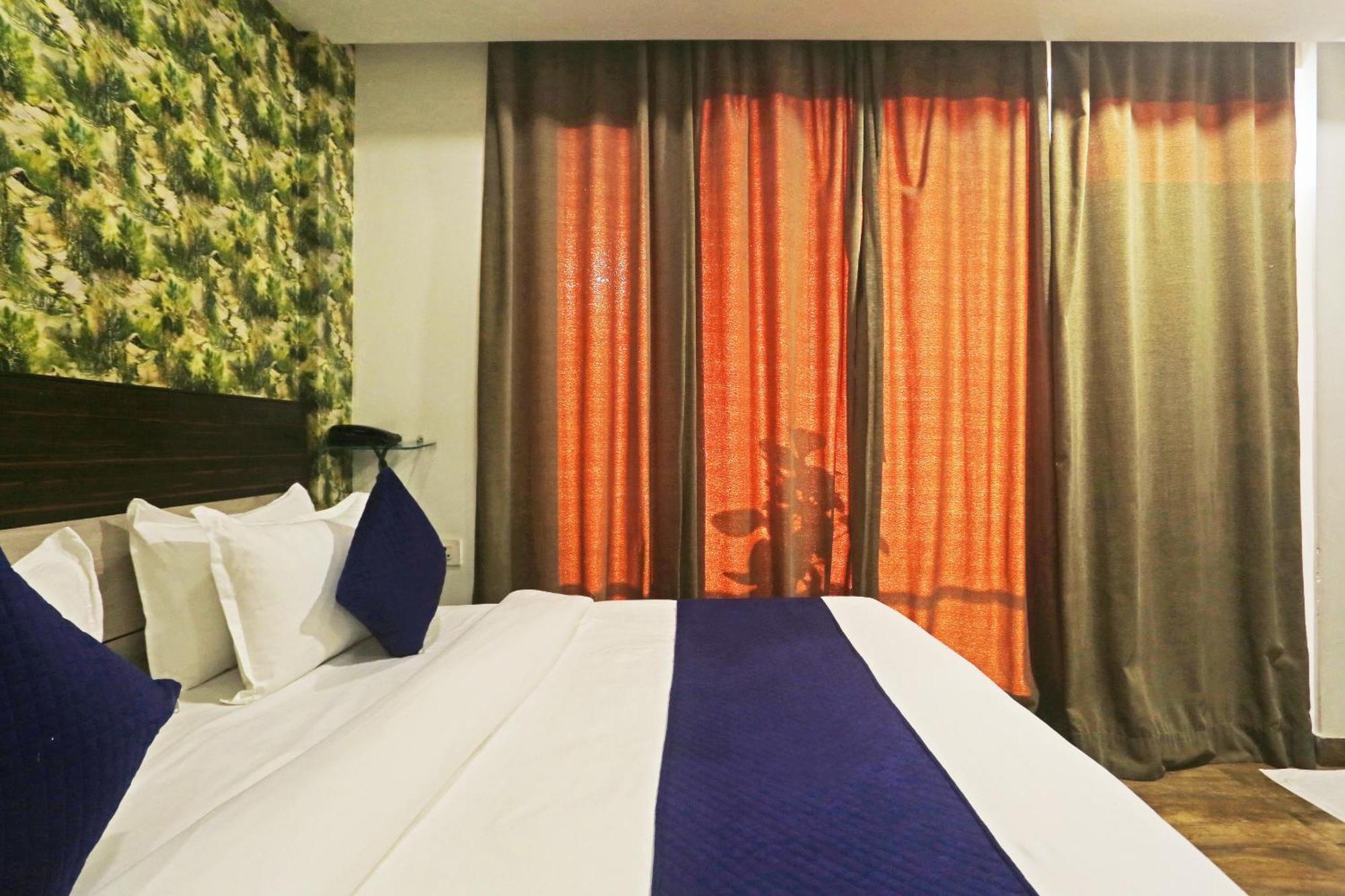 Hotel Aerostar Gold - Opposite Max Healthcare เดลี ภายนอก รูปภาพ
