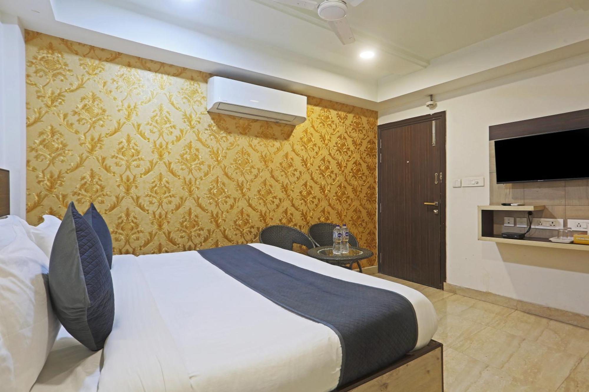 Hotel Aerostar Gold - Opposite Max Healthcare เดลี ภายนอก รูปภาพ