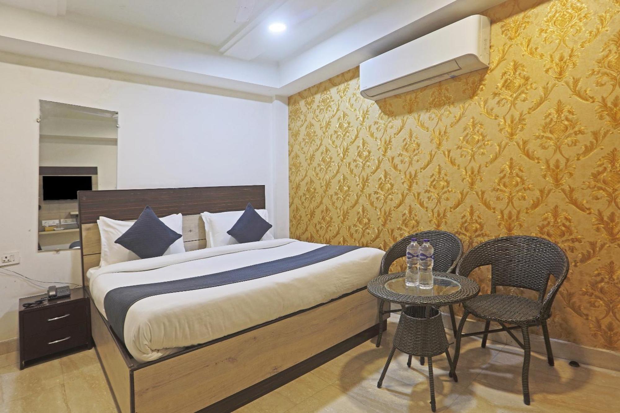 Hotel Aerostar Gold - Opposite Max Healthcare เดลี ภายนอก รูปภาพ
